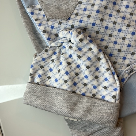 NEW Baby Boy 3 Piece Set in High-Quality Cotton with Romantic Bear Pattern. - Picture 4 of 7